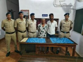 नशे के खिलाफ दुर्ग पुलिस की बड़ी कार्रवाई, इमली पेड़ के नीचे नशे का कैप्सूल लेकर ग्राहक तलाश रहे थे, जवानों ने धर दबोचा, दो आरोपी गिरफ्तार