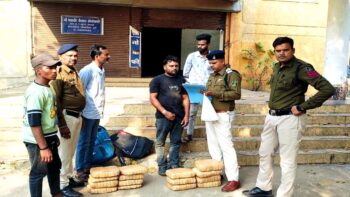 Two ganja smugglers arrested in Durg