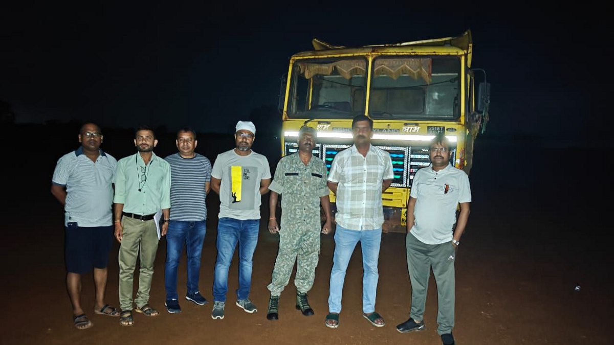 दुर्ग जिले में अवैध मुरूम खननकर्ताओं पर राजस्व और पुलिस विभाग की ताबड़तोड़ कार्रवाई, एक दर्जन से ज्यादा गाडिय़ां जब्त