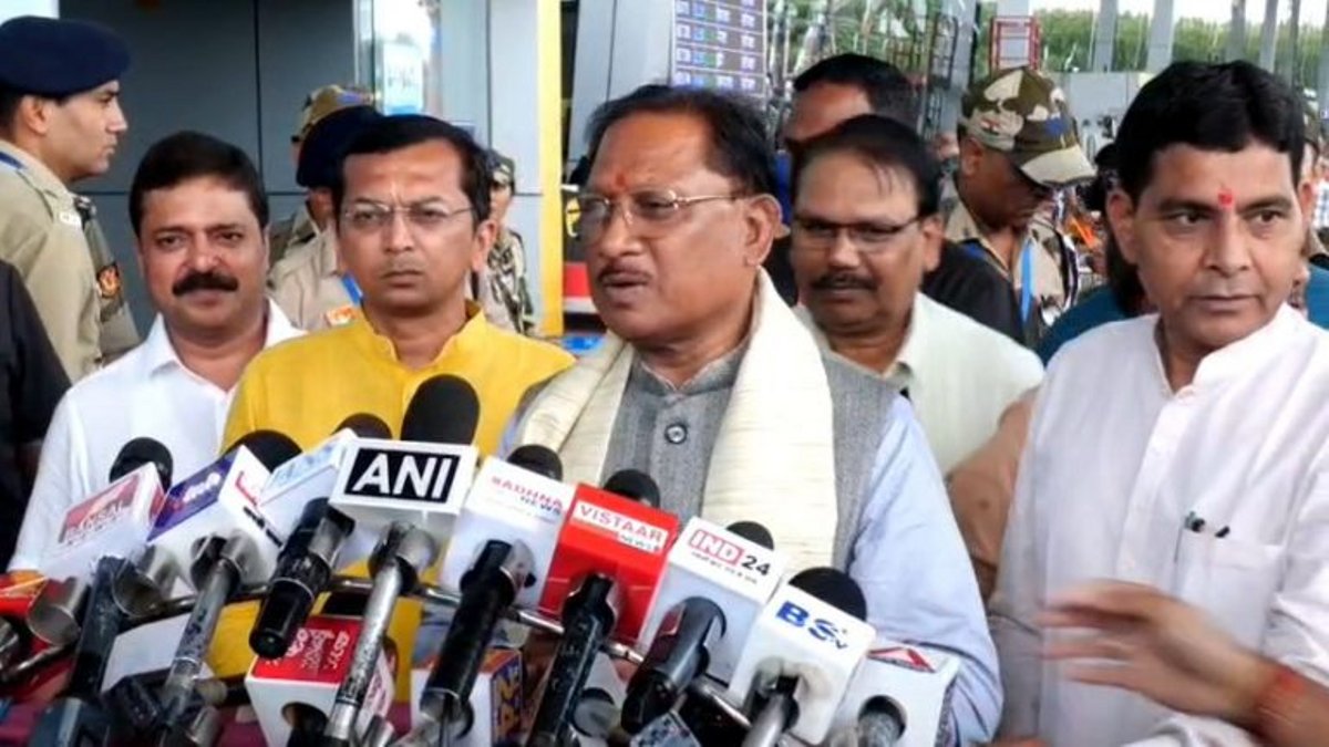 मुख्यमंत्री विष्णु देव साय के नेतृत्व में छत्तीसगढ़ का प्रतिनिधिमंडल जापान, दक्षिण कोरिया दौरे पर रवाना