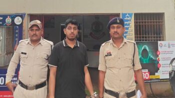 एशिया कप भारत-पाकिस्तान फाइनल मैच में ऑनलाइन सट्टेबाजी करने वाले 2 आरोपी गिरफ्तार, लाखों रुपए में खरीदा था एप
