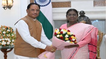 राष्ट्रपति, उपराष्ट्रपति और रक्षा मंत्री से मिले मुख्यमंत्री साय, प्रदेश के विकास कार्यों की दी जानकारी, किया रजत जयंती कार्यक्रम में आमंत्रित