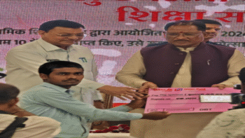 मुख्यमंत्री नोनी बाबू मेधावी शिक्षा सहायता योजना से संवर रहा 10 वीं टॉपर बिट्टू का भविष्य, पढि़ए मेधावी छात्र की कहानी