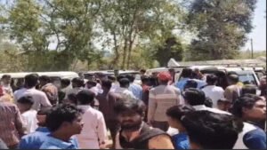 महाराष्ट्र में हनुमान मंदिर की निर्माणाधीन छत गिरी, 7 लोगों की मौत