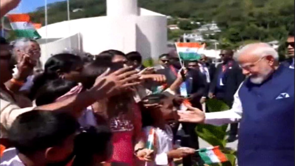 PM Modi Seychelles Visit: प्रवासी भारतीयों से मिले, 19 समझौतों के साथ लौटे PM भारत