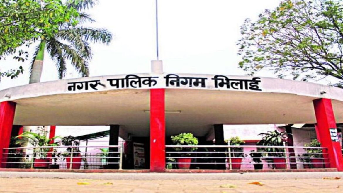 विवादों में रहे भिलाई निगम आयुक्त राजीव का तबादला, IAS सुरूचि को मिली जिम्मेदारी