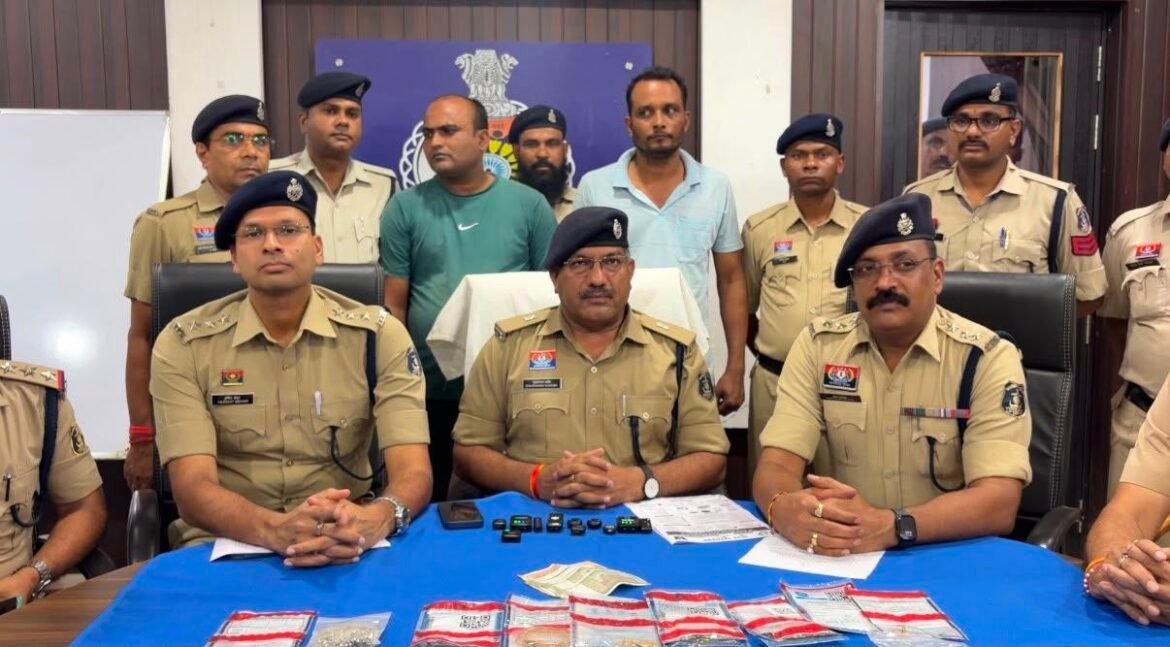 दुर्ग: लोन के बोझ में दबा MR बना चोर, कार में जाता था घरों में चोरी करने, हुआ गिरफ्तार