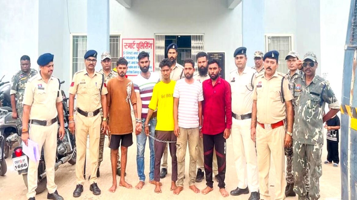 जैतखाम में झंडा लगाने के विवाद में बदमाश की पीट-पीटकर हत्या, एक ही परिवार के 6 आरोपी गिरफ्तार