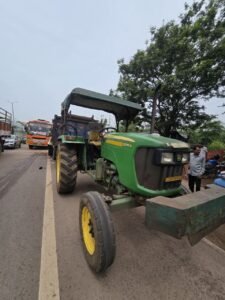 हाइवे पर ट्रैक्टर बना काल, उजड़ी दो परिवारों की खुशियां, दो सगी बहनें, उनकी दो बेटियों की मौत