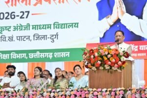 CM ने तिलक लगाकर नवप्रवेशी बच्चों का किया स्वागत, दुर्ग जिले को 100 सीटर दो हॉस्टल की सौगात