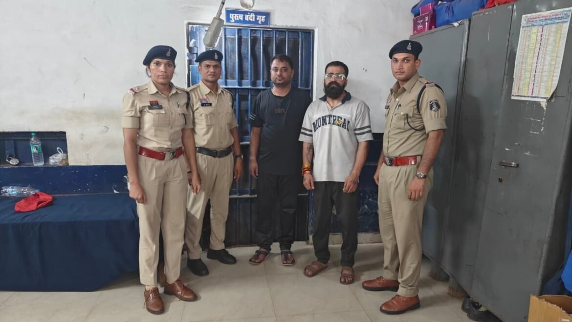 दुर्ग में नकली Gold Flake सिगरेट का खुलासा, 18 हजार सिगरेट जब्त, दो आरोपी गिरफ्तार