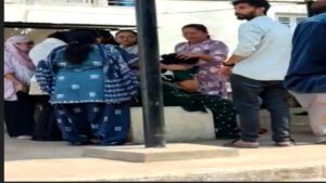 भीषण सड़क हादसा, बोलेरो सड़क किनारे खड़ी ट्रेलर में घुसी, 7 कर्मचारियों की मौत