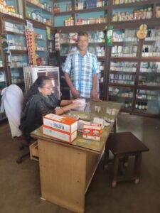 दुर्ग जिले के 40 मेडिकल फर्मों में खाद्य एवं औषधि विभाग का छापा, 4 दुकानों को नोटिस 